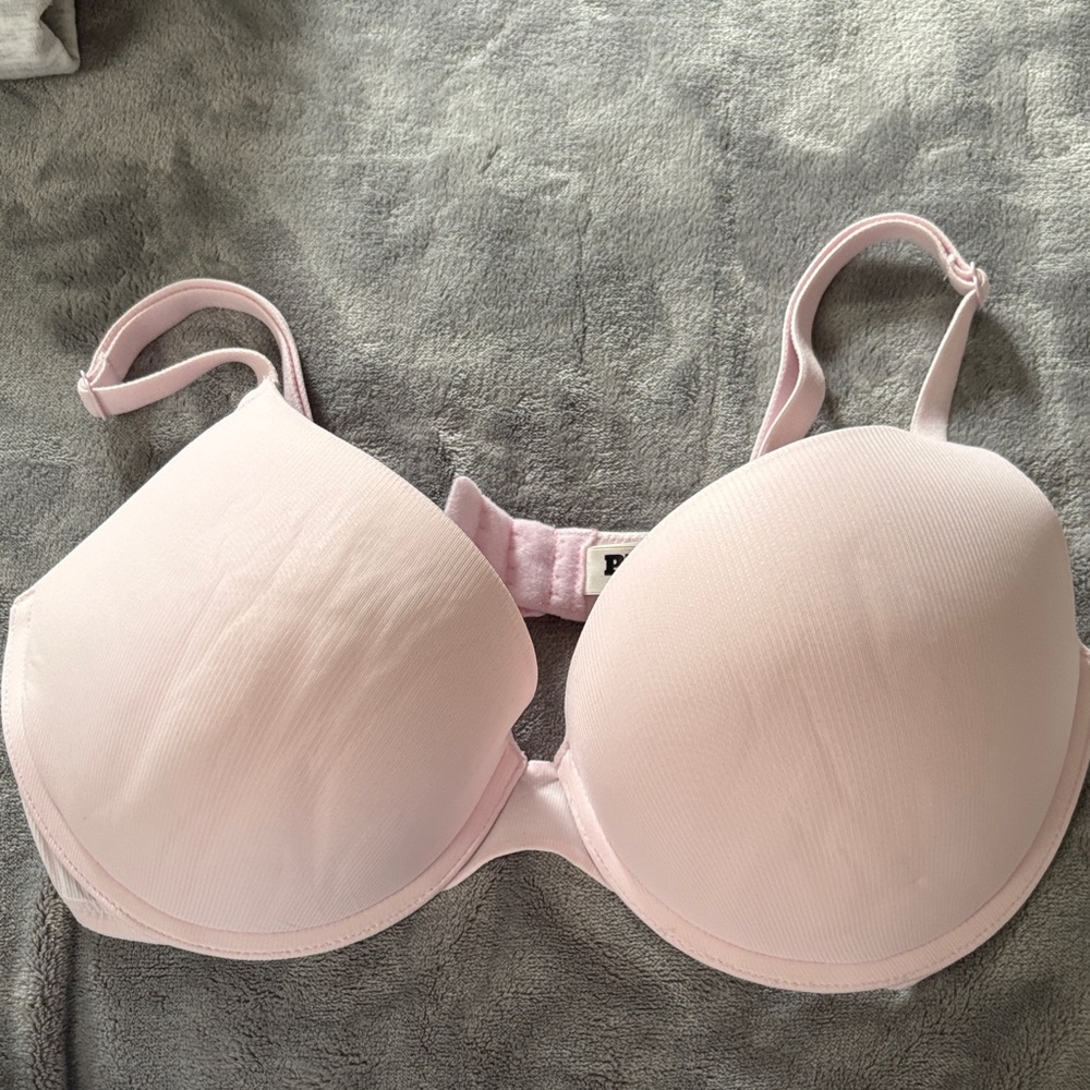 PINK Victoria's Secret Light Pink Bra